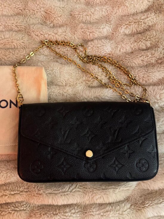 Louis Vuitton Handbags - Louis Vuitton Pochette Félicie in Black Monogram Empreinte Leather